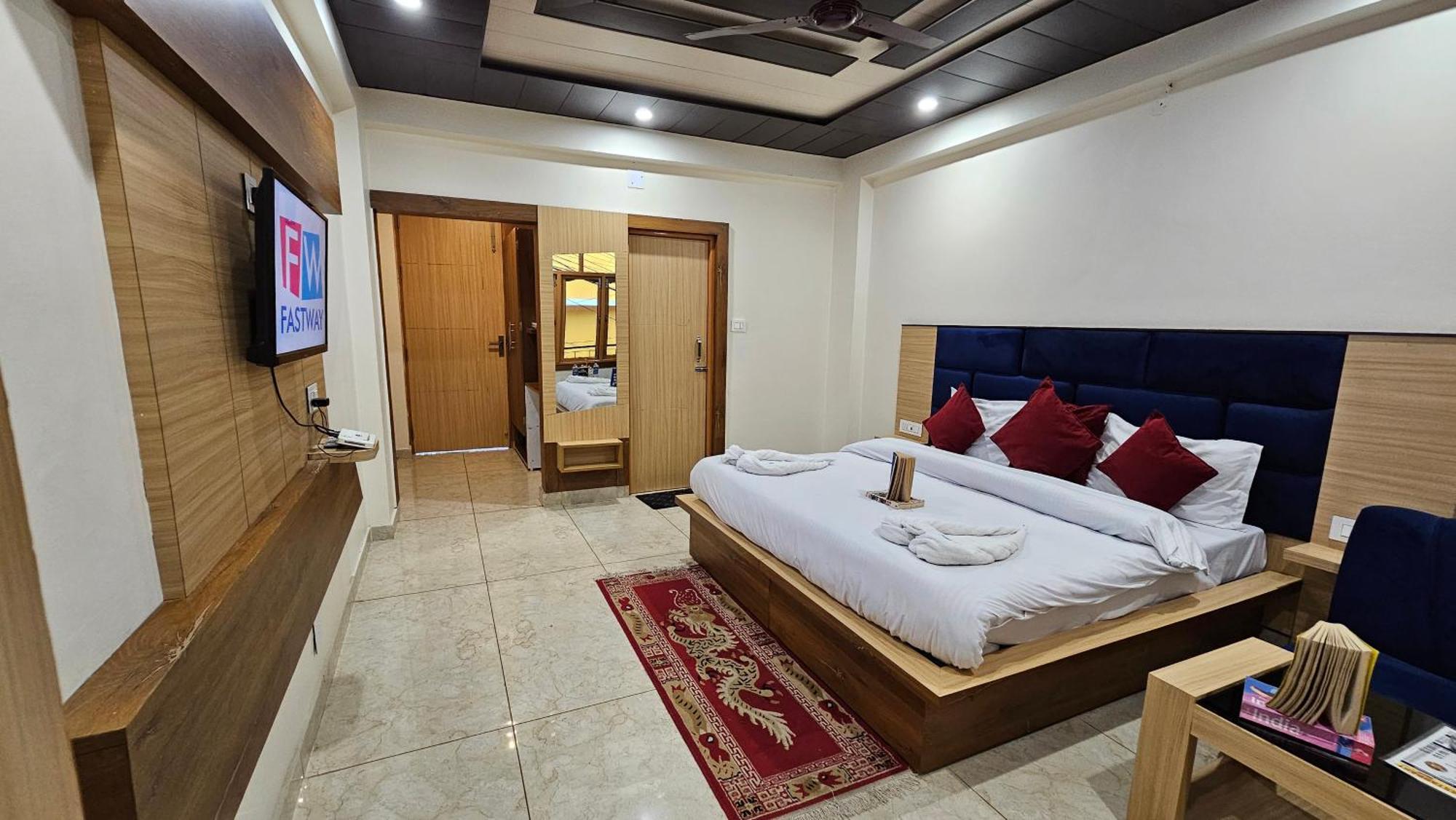 Green View Hotel And Restaurant McLeod Ganj Exterior photo