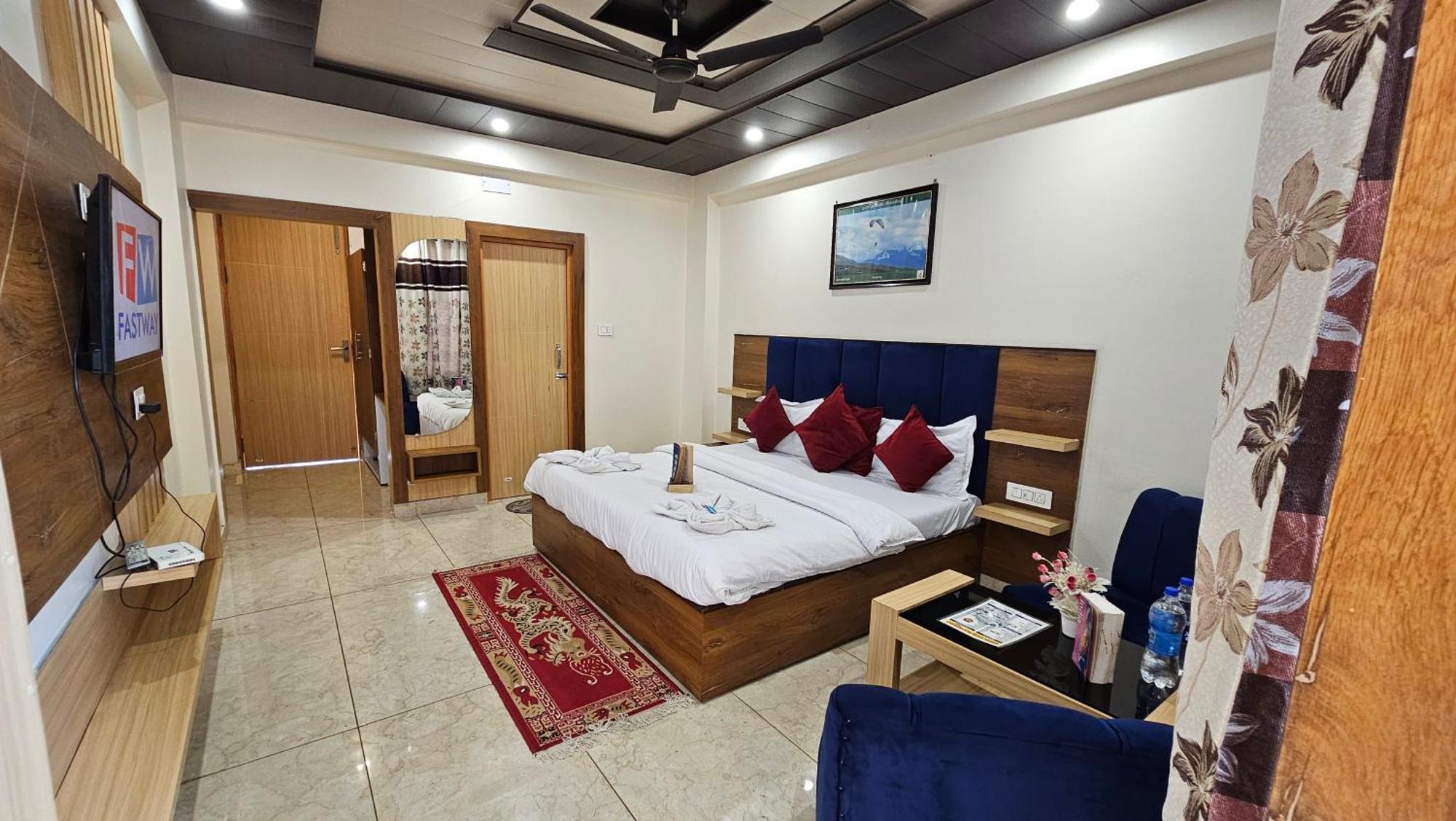 Green View Hotel And Restaurant McLeod Ganj Exterior photo